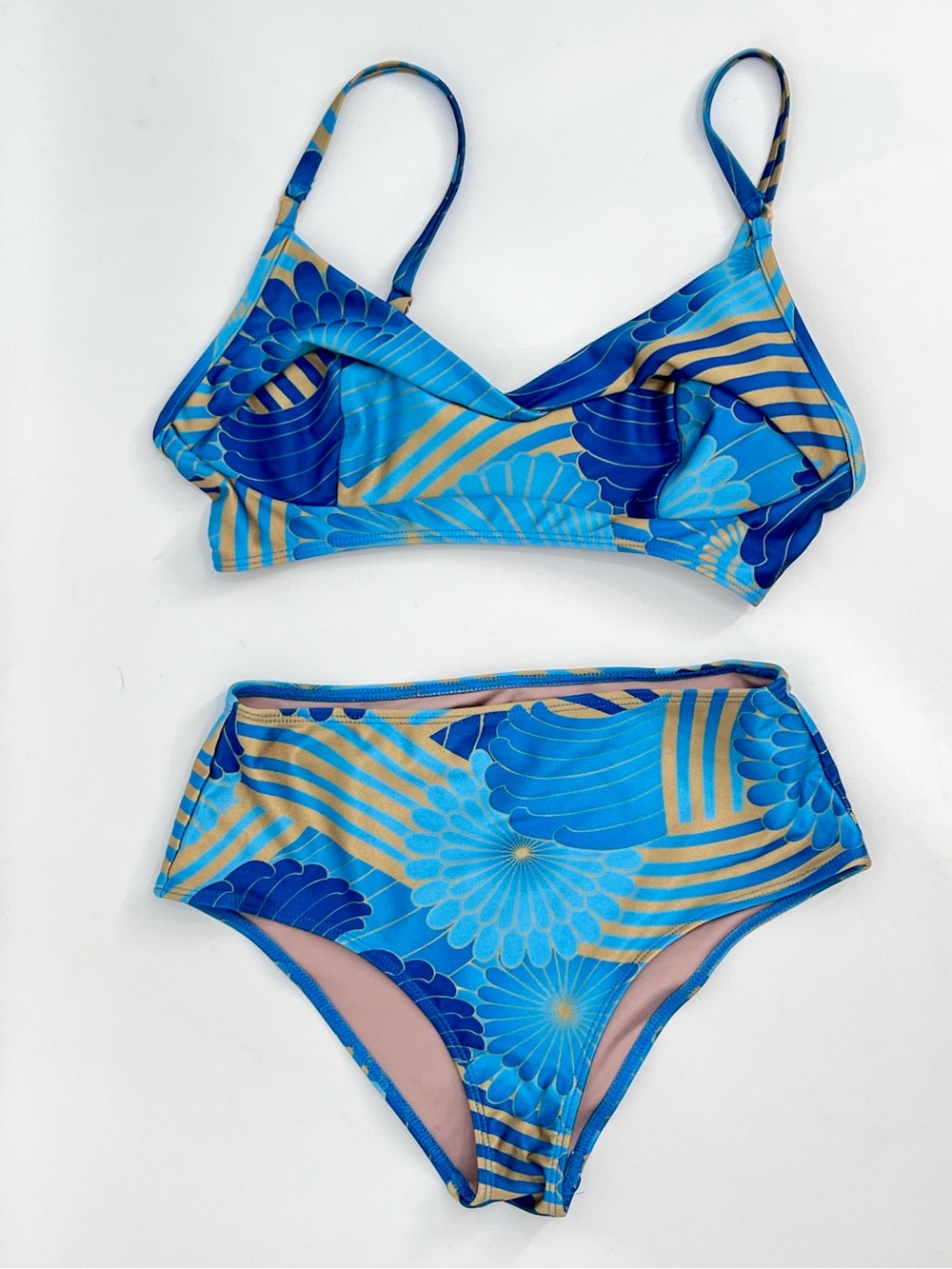 Seea SOLEIL Bikini top and bottom S in Sunflower